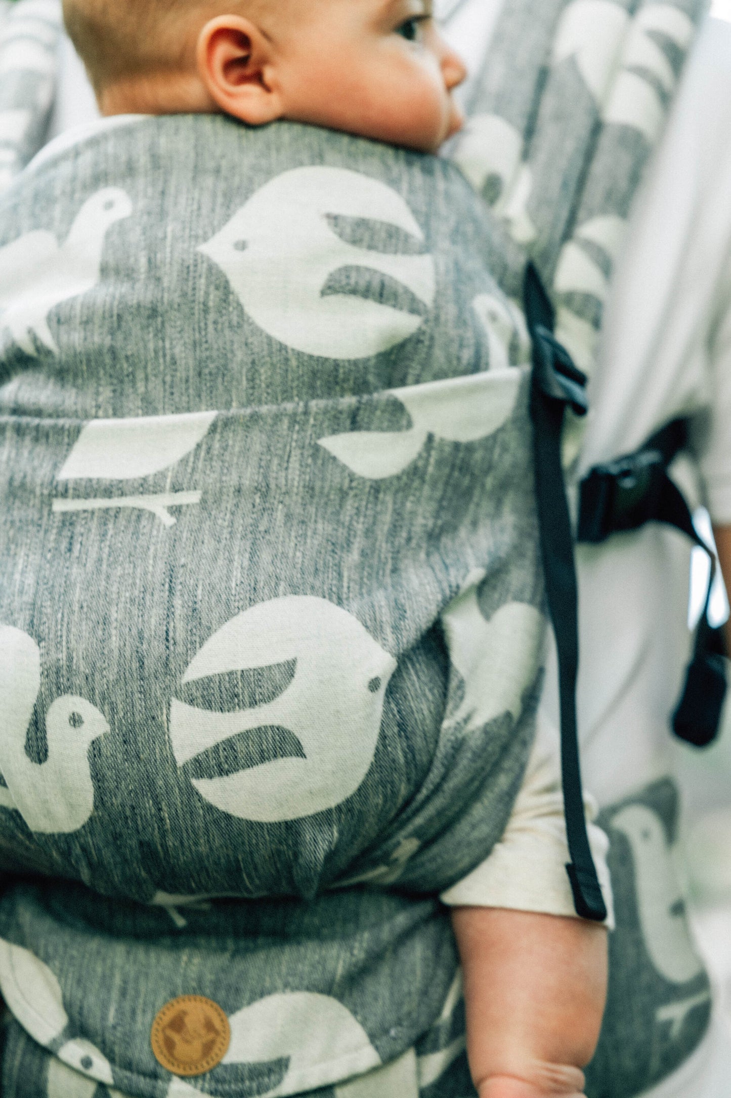 lennylamb lennylight baby carrier bärsele - birdy - white noise