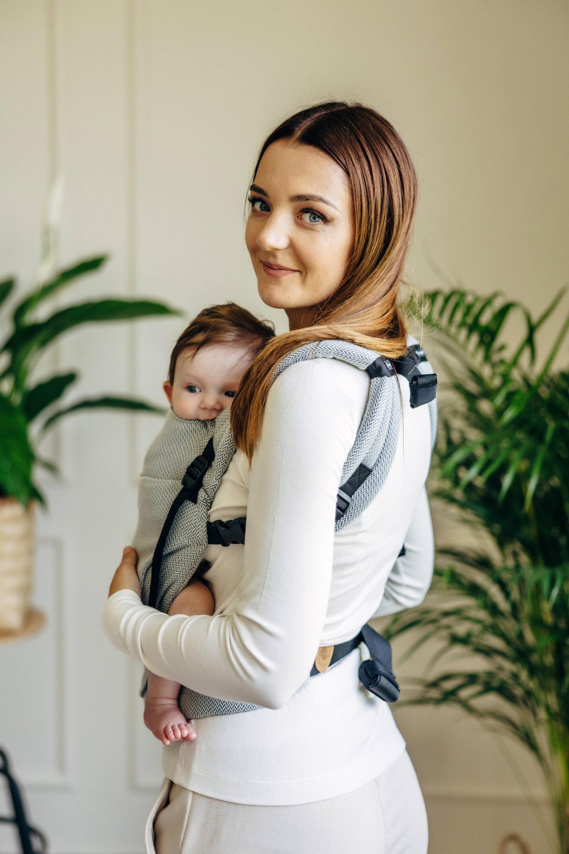 lennylamb lennylight baby carrier bärsele